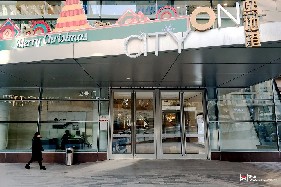 西安熙地港商場(chǎng)鋁型材地彈門斗工程